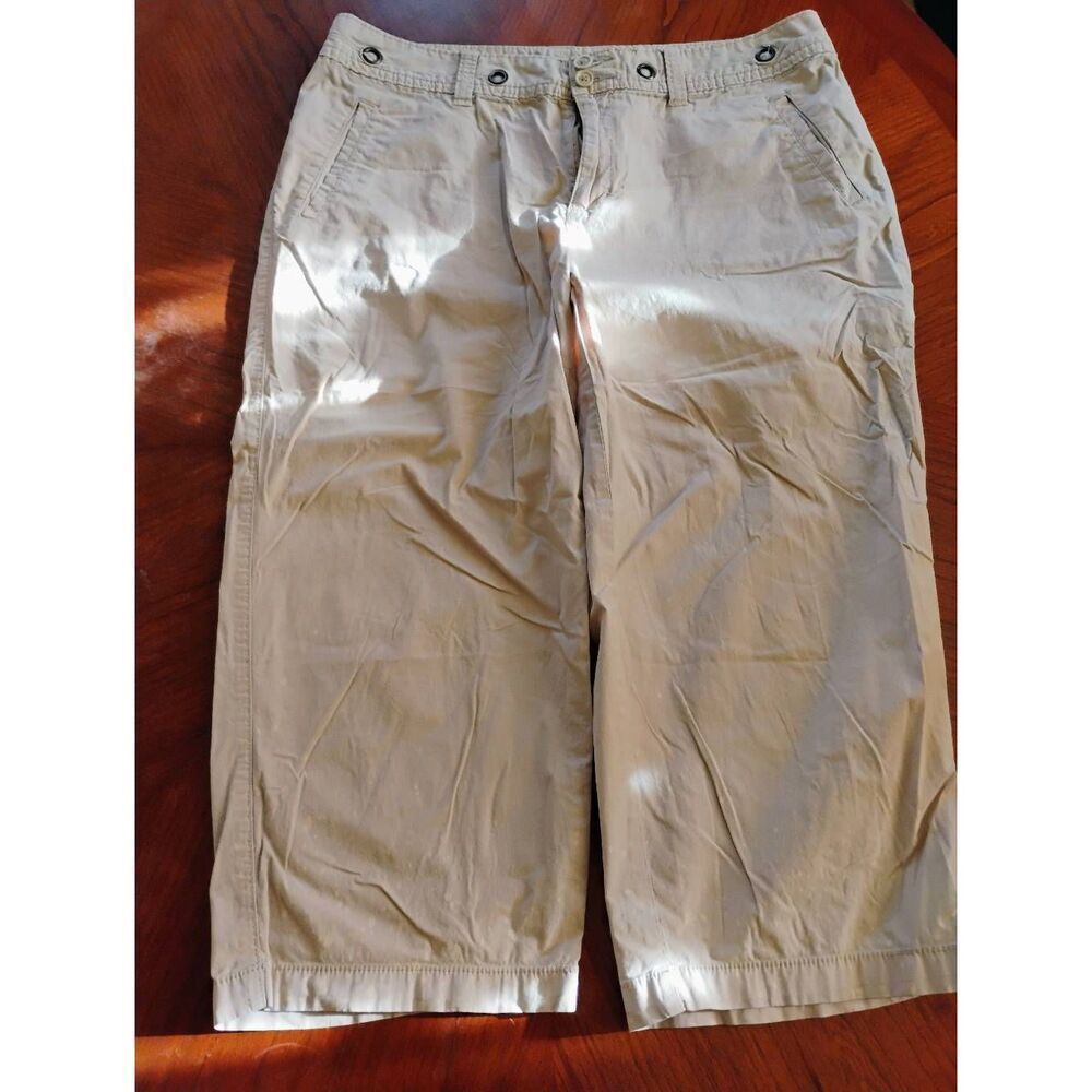 (1375) St. John's Bay Capri - Size: 14
